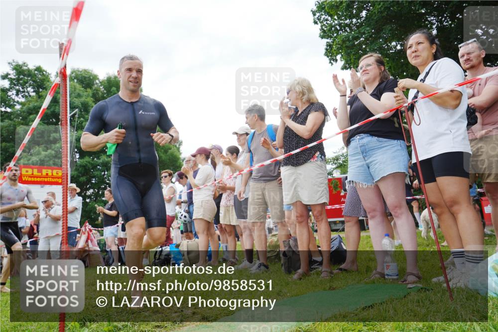 21.06.2026 - 29. Vierlanden-Triathlon LAZAROV Photography http://msf.ph/oto/9858531 21.06.2026 10:58:08 Schwimmen 640, 650, 666, 674 meine-sportfotos.de