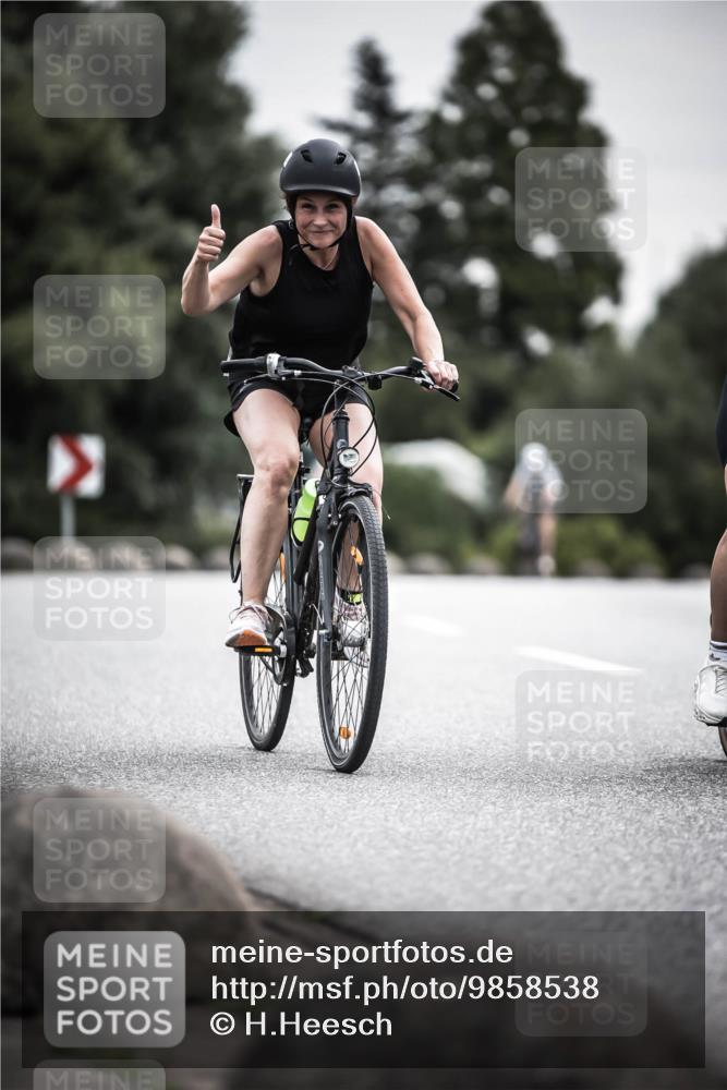 21.06.2026 - 29. Vierlanden-Triathlon H.Heesch http://msf.ph/oto/9858538 21.06.2026 10:30:50 Radfahren 142, 174, 294, 314, 366, 534, 559, 580, 586 meine-sportfotos.de