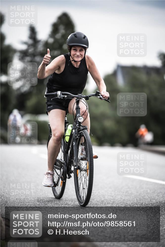 21.06.2026 - 29. Vierlanden-Triathlon H.Heesch http://msf.ph/oto/9858561 21.06.2026 10:30:50 Radfahren 142, 174, 294, 314, 366, 534, 559, 580, 586 meine-sportfotos.de
