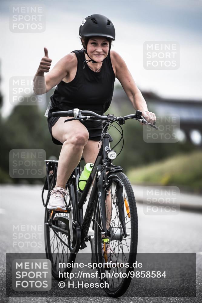 21.06.2026 - 29. Vierlanden-Triathlon H.Heesch http://msf.ph/oto/9858584 21.06.2026 10:30:51 Radfahren 142, 174, 175, 294, 314, 523, 534, 559, 580, 586 meine-sportfotos.de