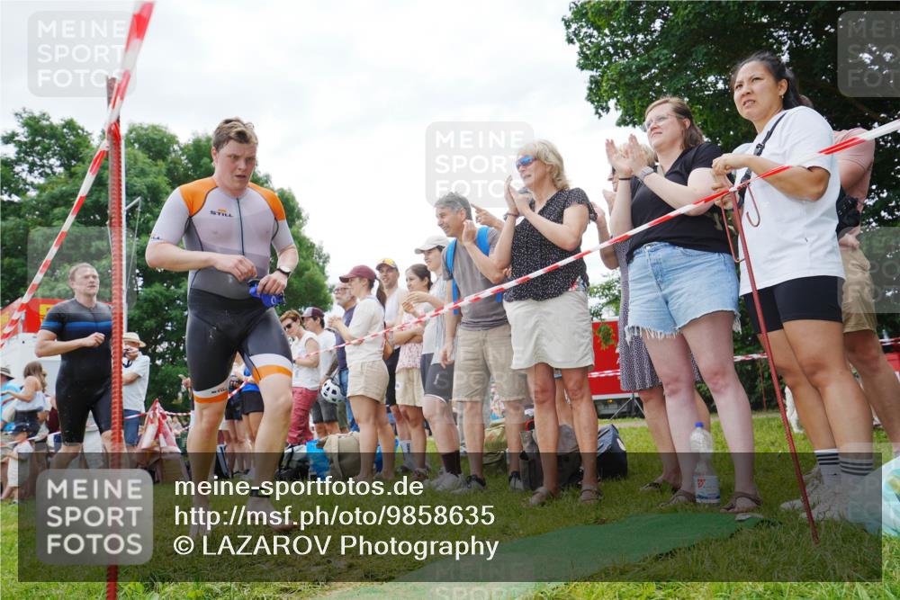 21.06.2026 - 29. Vierlanden-Triathlon LAZAROV Photography http://msf.ph/oto/9858635 21.06.2026 10:58:19 Schwimmen 668, 674, 715, 719 meine-sportfotos.de
