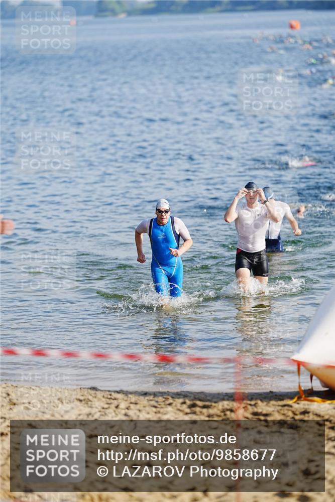 21.06.2026 - 29. Vierlanden-Triathlon LAZAROV Photography http://msf.ph/oto/9858677 21.06.2026 08:14:28 Schwimmen  meine-sportfotos.de