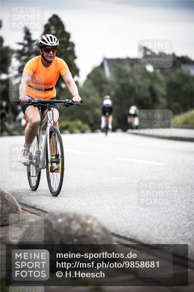 21.06.2026 - 29. Vierlanden-Triathlon H.Heesch http://msf.ph/oto/9858681 21.06.2026 10:31:01 Radfahren 175, 360, 505, 523, 580, 623 meine-sportfotos.de