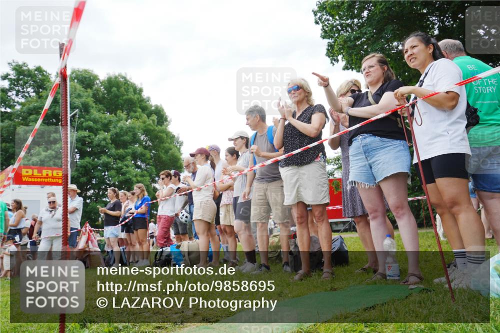 21.06.2026 - 29. Vierlanden-Triathlon LAZAROV Photography http://msf.ph/oto/9858695 21.06.2026 10:58:22 Schwimmen 665, 668, 691, 715, 719 meine-sportfotos.de