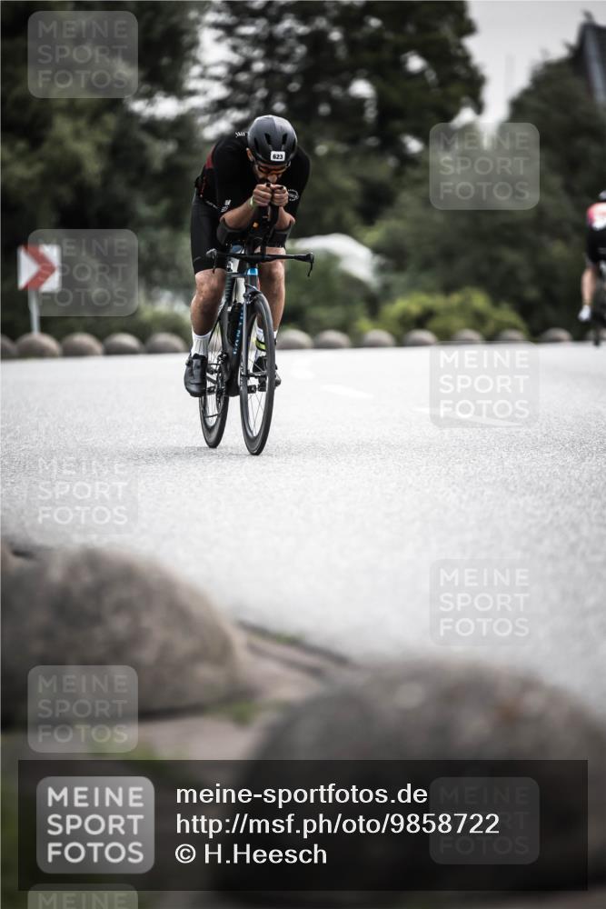 21.06.2026 - 29. Vierlanden-Triathlon H.Heesch http://msf.ph/oto/9858722 21.06.2026 10:31:04 Radfahren 154, 352, 505, 623 meine-sportfotos.de