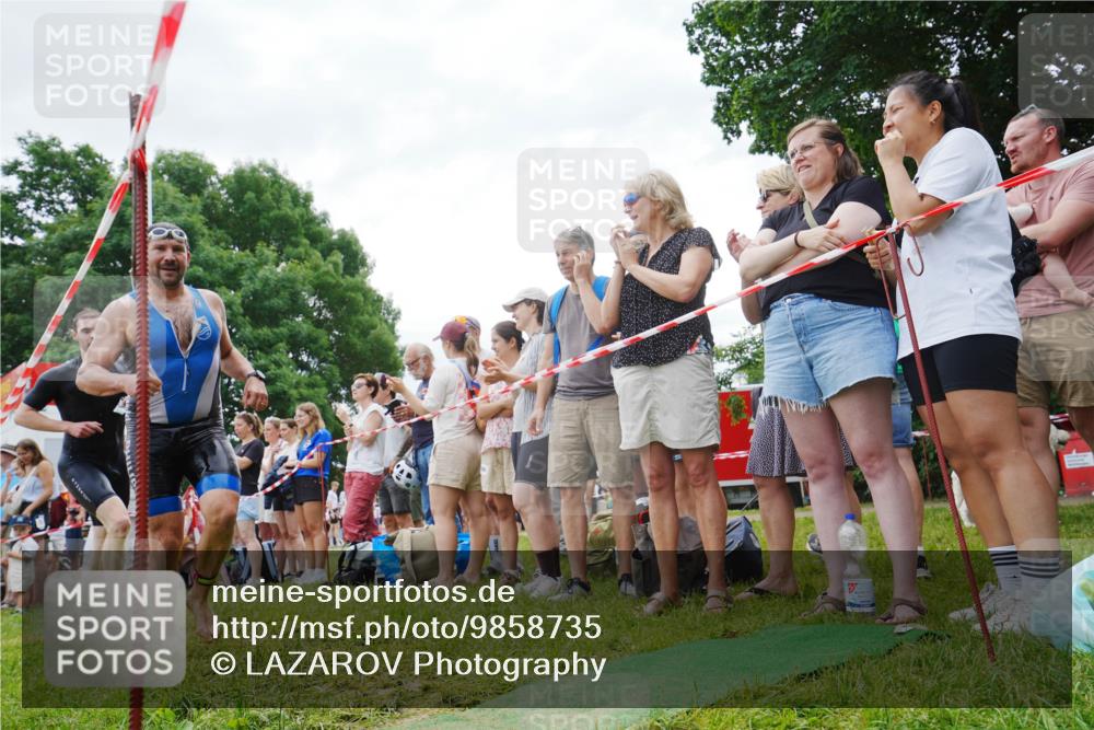 21.06.2026 - 29. Vierlanden-Triathlon LAZAROV Photography http://msf.ph/oto/9858735 21.06.2026 10:58:24 Schwimmen 665, 668, 691, 715, 719 meine-sportfotos.de