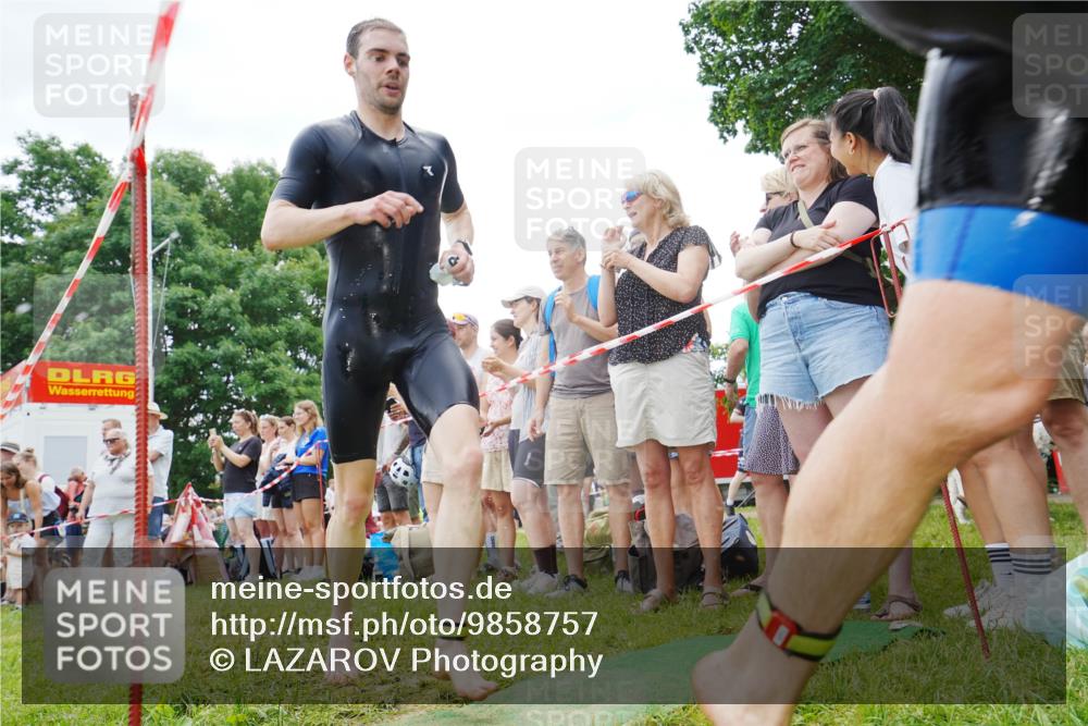 21.06.2026 - 29. Vierlanden-Triathlon LAZAROV Photography http://msf.ph/oto/9858757 21.06.2026 10:58:25 Schwimmen 661, 665, 668, 691, 715, 719 meine-sportfotos.de