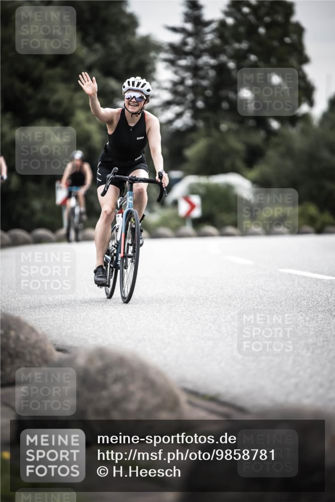 21.06.2026 - 29. Vierlanden-Triathlon H.Heesch http://msf.ph/oto/9858781 21.06.2026 10:31:14 Radfahren 154, 229, 265, 280, 352, 498, 612 meine-sportfotos.de