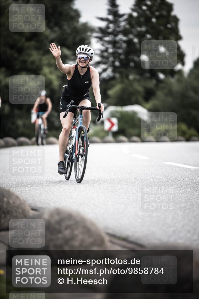 21.06.2026 - 29. Vierlanden-Triathlon H.Heesch http://msf.ph/oto/9858784 21.06.2026 10:31:14 Radfahren 154, 229, 265, 280, 352, 498, 612 meine-sportfotos.de