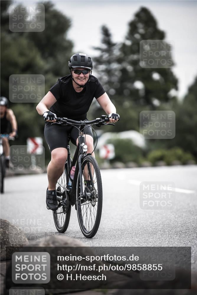 21.06.2026 - 29. Vierlanden-Triathlon H.Heesch http://msf.ph/oto/9858855 21.06.2026 10:31:17 Radfahren 229, 265, 280, 498, 612 meine-sportfotos.de