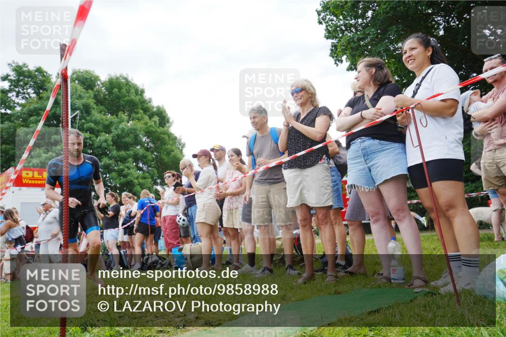 21.06.2026 - 29. Vierlanden-Triathlon LAZAROV Photography http://msf.ph/oto/9858988 21.06.2026 10:58:53 Schwimmen 630, 681, 699, 721, 745 meine-sportfotos.de