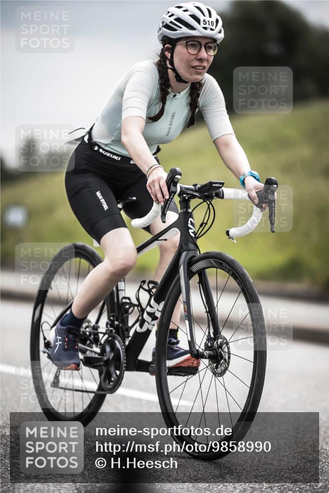 21.06.2026 - 29. Vierlanden-Triathlon H.Heesch http://msf.ph/oto/9858990 21.06.2026 10:31:34 Radfahren 145, 301, 337, 489, 510 meine-sportfotos.de
