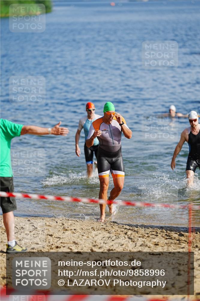 21.06.2026 - 29. Vierlanden-Triathlon LAZAROV Photography http://msf.ph/oto/9858996 21.06.2026 08:16:56 Schwimmen  meine-sportfotos.de