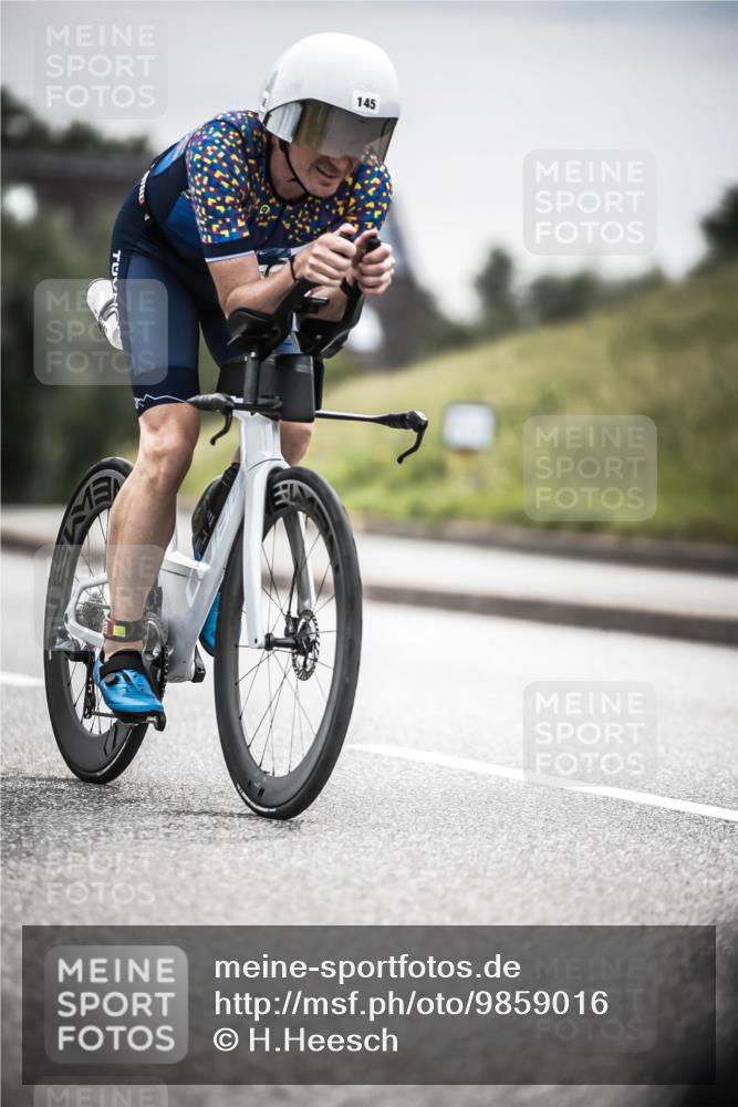 21.06.2026 - 29. Vierlanden-Triathlon H.Heesch http://msf.ph/oto/9859016 21.06.2026 10:31:36 Radfahren 123, 145, 301, 337, 489, 510 meine-sportfotos.de