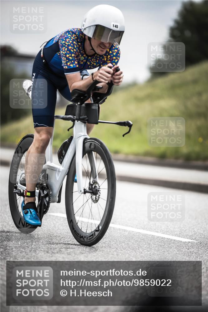 21.06.2026 - 29. Vierlanden-Triathlon H.Heesch http://msf.ph/oto/9859022 21.06.2026 10:31:36 Radfahren 123, 145, 301, 337, 489, 510 meine-sportfotos.de