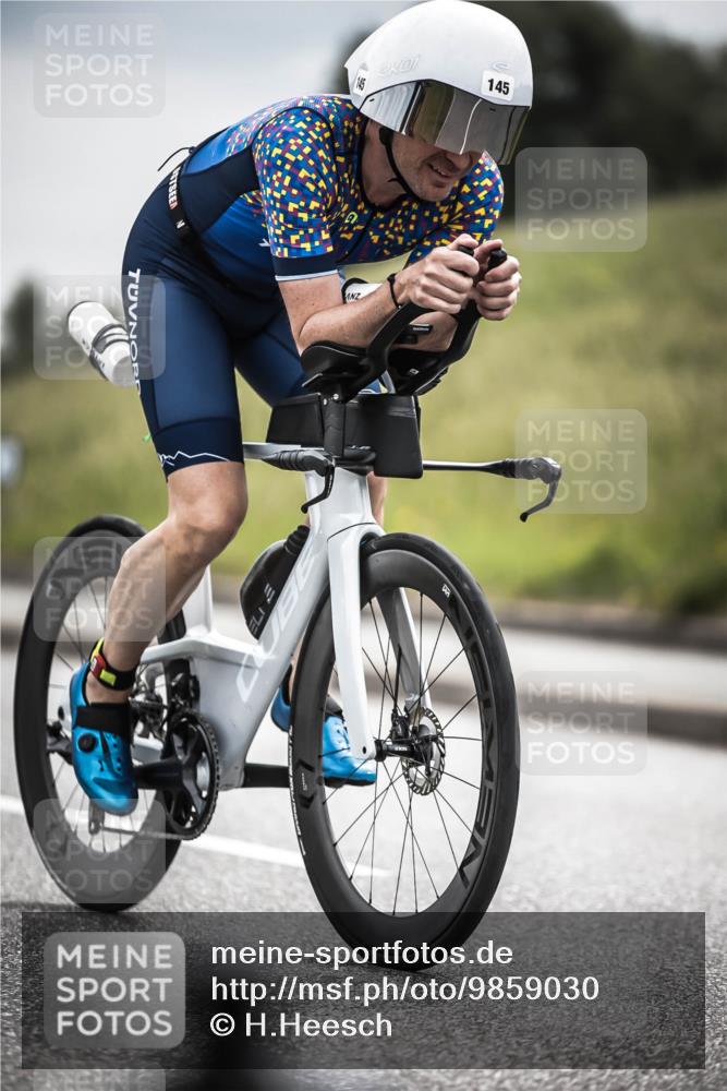 21.06.2026 - 29. Vierlanden-Triathlon H.Heesch http://msf.ph/oto/9859030 21.06.2026 10:31:36 Radfahren 123, 145, 301, 337, 489, 510 meine-sportfotos.de