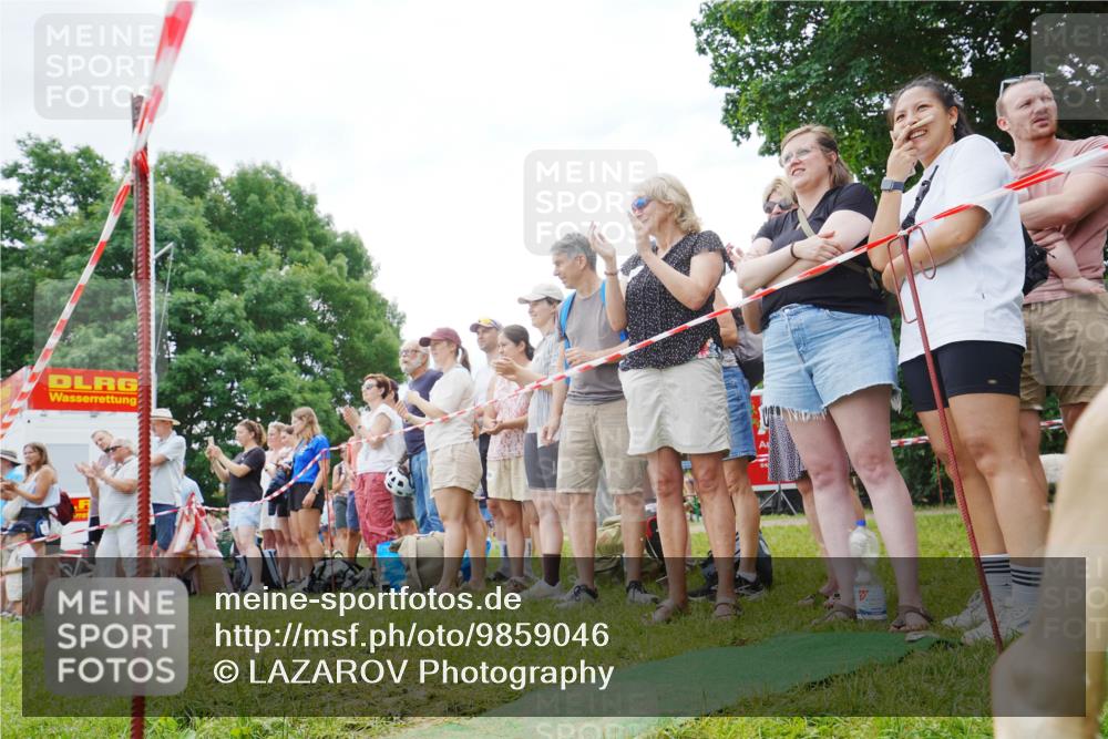 21.06.2026 - 29. Vierlanden-Triathlon LAZAROV Photography http://msf.ph/oto/9859046 21.06.2026 10:59:03 Schwimmen 653 meine-sportfotos.de