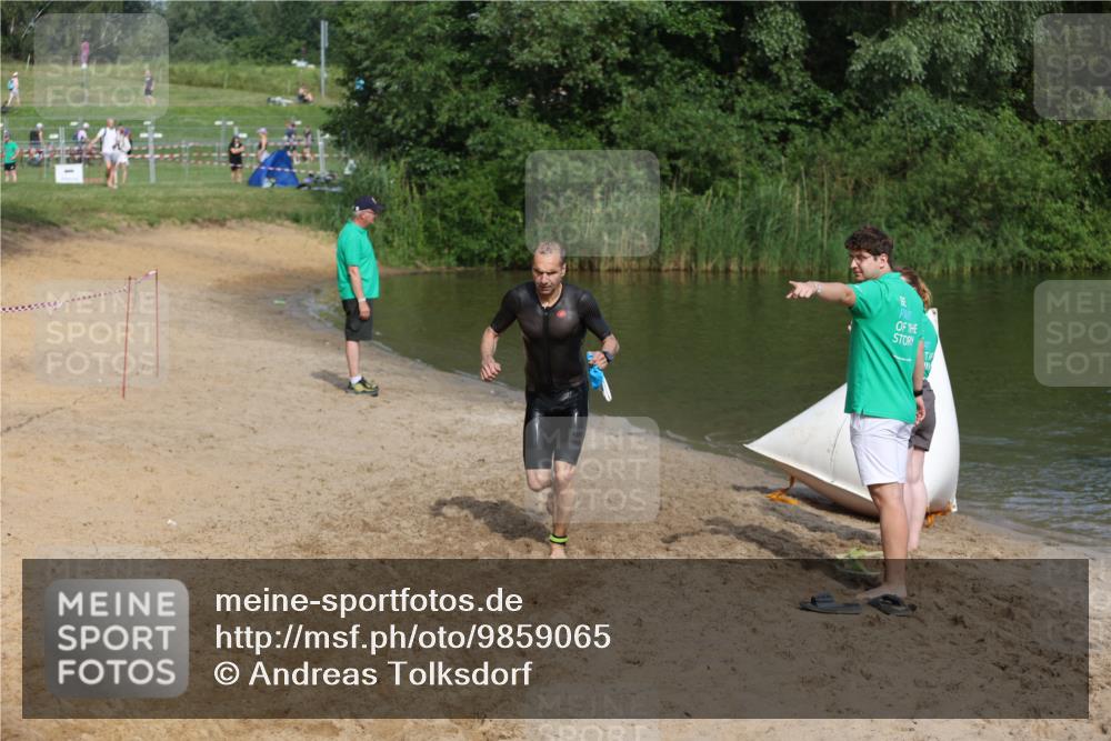 21.06.2026 - 29. Vierlanden-Triathlon Andreas Tolksdorf http://msf.ph/oto/9859065 21.06.2026 09:05:16 Schwimmen 192 meine-sportfotos.de