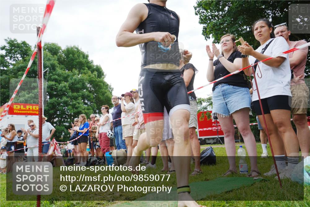 21.06.2026 - 29. Vierlanden-Triathlon LAZAROV Photography http://msf.ph/oto/9859077 21.06.2026 10:59:38 Schwimmen 682 meine-sportfotos.de