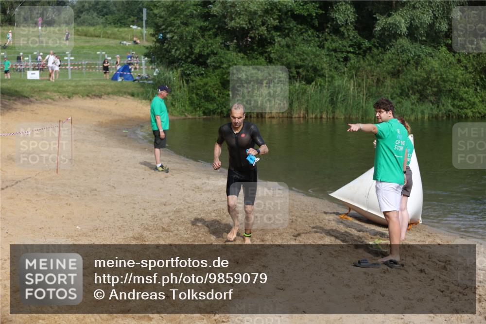 21.06.2026 - 29. Vierlanden-Triathlon Andreas Tolksdorf http://msf.ph/oto/9859079 21.06.2026 09:05:16 Schwimmen 192 meine-sportfotos.de