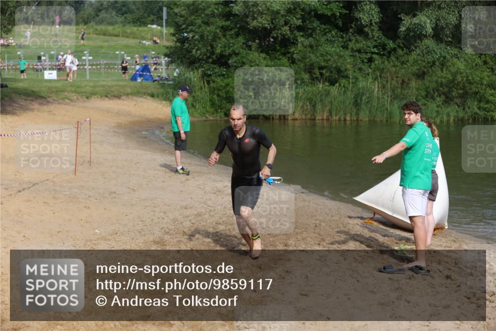 21.06.2026 - 29. Vierlanden-Triathlon Andreas Tolksdorf http://msf.ph/oto/9859117 21.06.2026 09:05:17 Schwimmen 192 meine-sportfotos.de