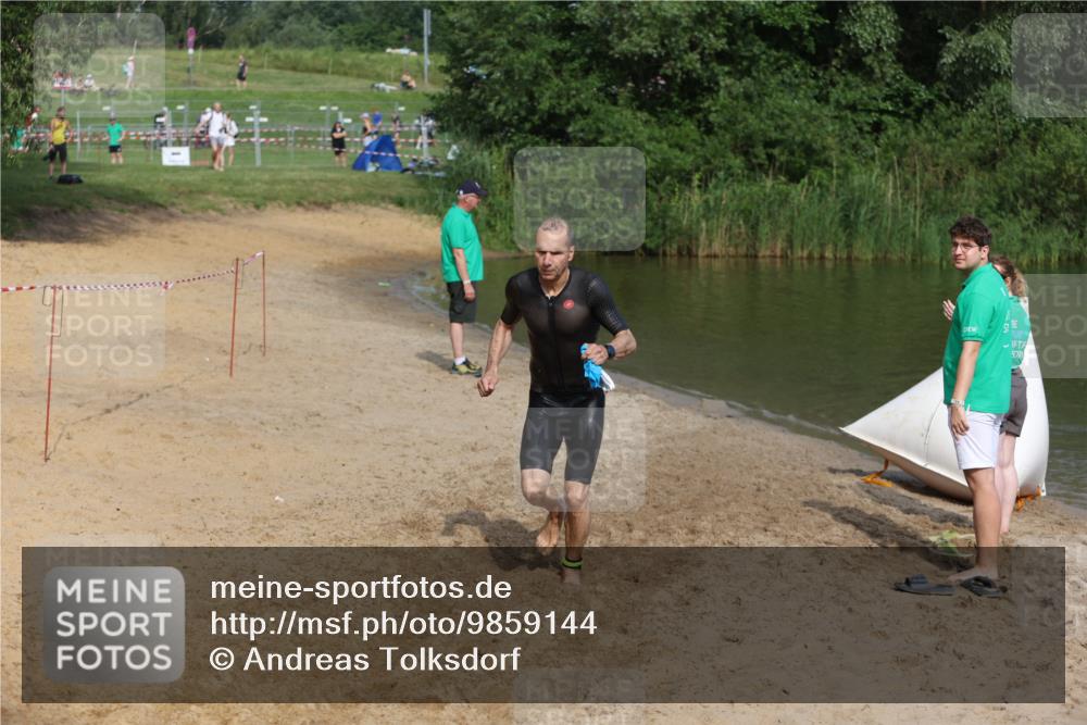 21.06.2026 - 29. Vierlanden-Triathlon Andreas Tolksdorf http://msf.ph/oto/9859144 21.06.2026 09:05:17 Schwimmen 192 meine-sportfotos.de