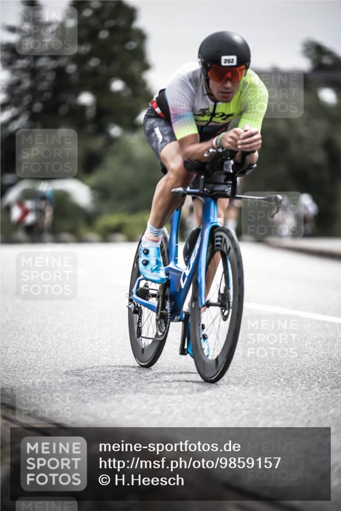 21.06.2026 - 29. Vierlanden-Triathlon H.Heesch http://msf.ph/oto/9859157 21.06.2026 10:31:51 Radfahren 62, 202, 213, 226, 308, 332, 389, 441 meine-sportfotos.de