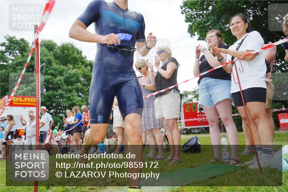 21.06.2026 - 29. Vierlanden-Triathlon LAZAROV Photography http://msf.ph/oto/9859172 21.06.2026 11:01:31 Schwimmen 656, 718 meine-sportfotos.de