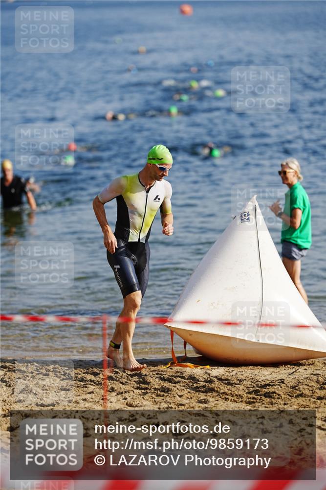 21.06.2026 - 29. Vierlanden-Triathlon LAZAROV Photography http://msf.ph/oto/9859173 21.06.2026 08:17:49 Schwimmen  meine-sportfotos.de