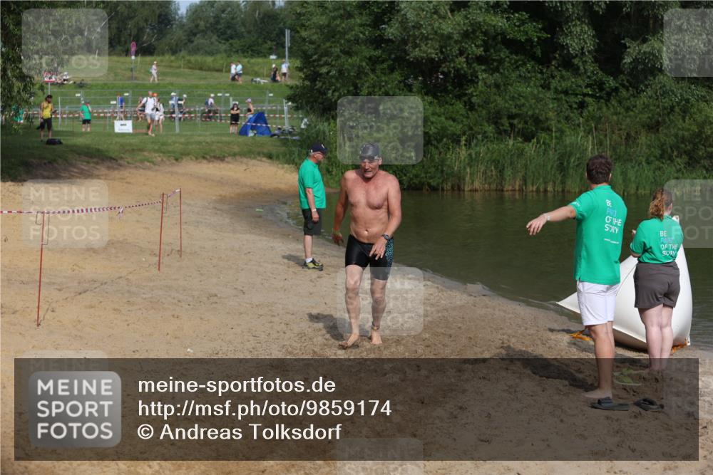 21.06.2026 - 29. Vierlanden-Triathlon Andreas Tolksdorf http://msf.ph/oto/9859174 21.06.2026 09:05:25 Schwimmen 287 meine-sportfotos.de