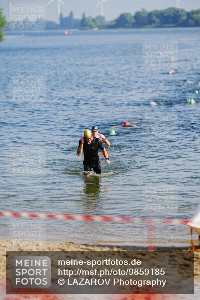21.06.2026 - 29. Vierlanden-Triathlon LAZAROV Photography http://msf.ph/oto/9859185 21.06.2026 08:17:53 Schwimmen  meine-sportfotos.de