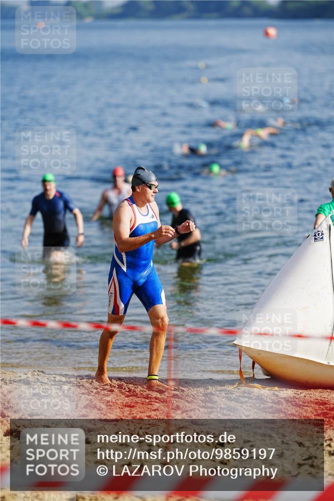 21.06.2026 - 29. Vierlanden-Triathlon LAZAROV Photography http://msf.ph/oto/9859197 21.06.2026 08:18:06 Schwimmen  meine-sportfotos.de