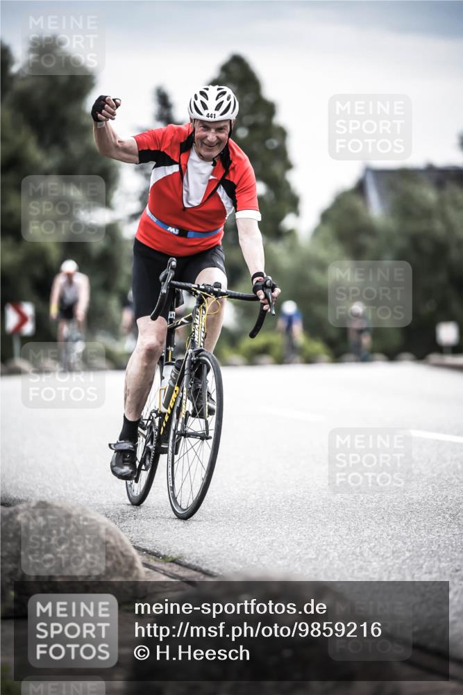 21.06.2026 - 29. Vierlanden-Triathlon H.Heesch http://msf.ph/oto/9859216 21.06.2026 10:31:55 Radfahren 52, 62, 137, 213, 332, 441 meine-sportfotos.de