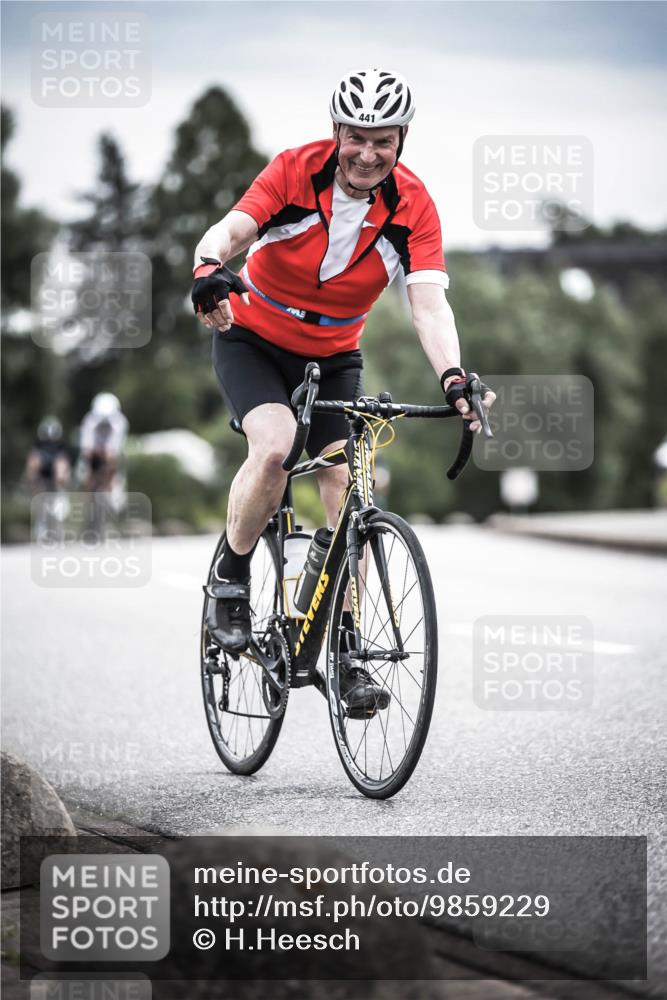 21.06.2026 - 29. Vierlanden-Triathlon H.Heesch http://msf.ph/oto/9859229 21.06.2026 10:31:55 Radfahren 52, 62, 137, 213, 332, 441 meine-sportfotos.de
