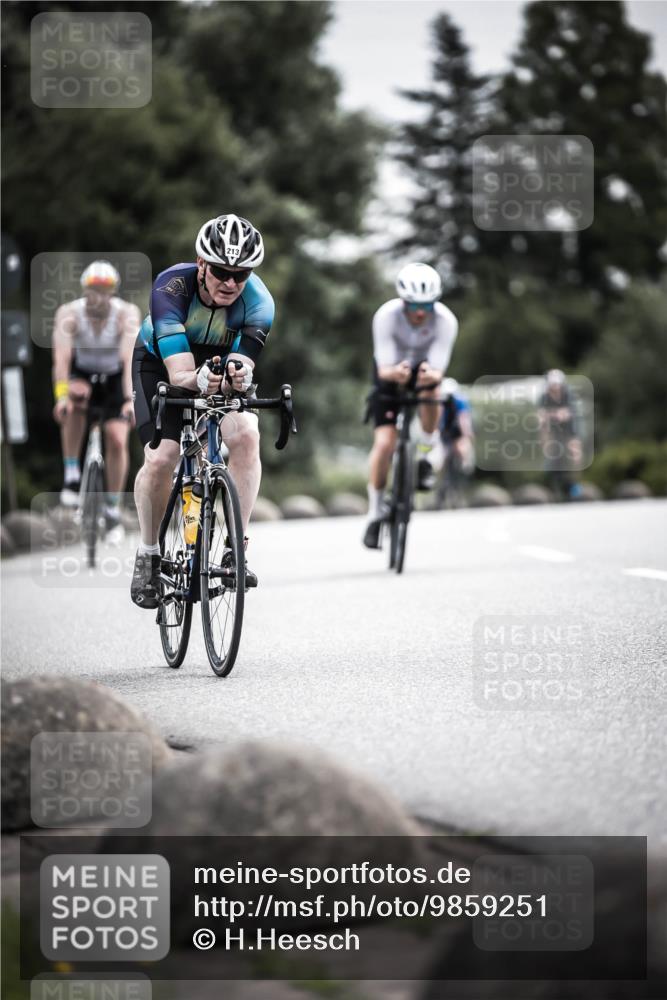 21.06.2026 - 29. Vierlanden-Triathlon H.Heesch http://msf.ph/oto/9859251 21.06.2026 10:31:57 Radfahren 52, 62, 137, 138, 213, 332, 441 meine-sportfotos.de
