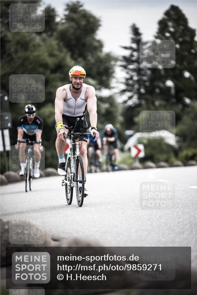21.06.2026 - 29. Vierlanden-Triathlon H.Heesch http://msf.ph/oto/9859271 21.06.2026 10:31:59 Radfahren 52, 62, 137, 138, 213, 332, 441, 617 meine-sportfotos.de