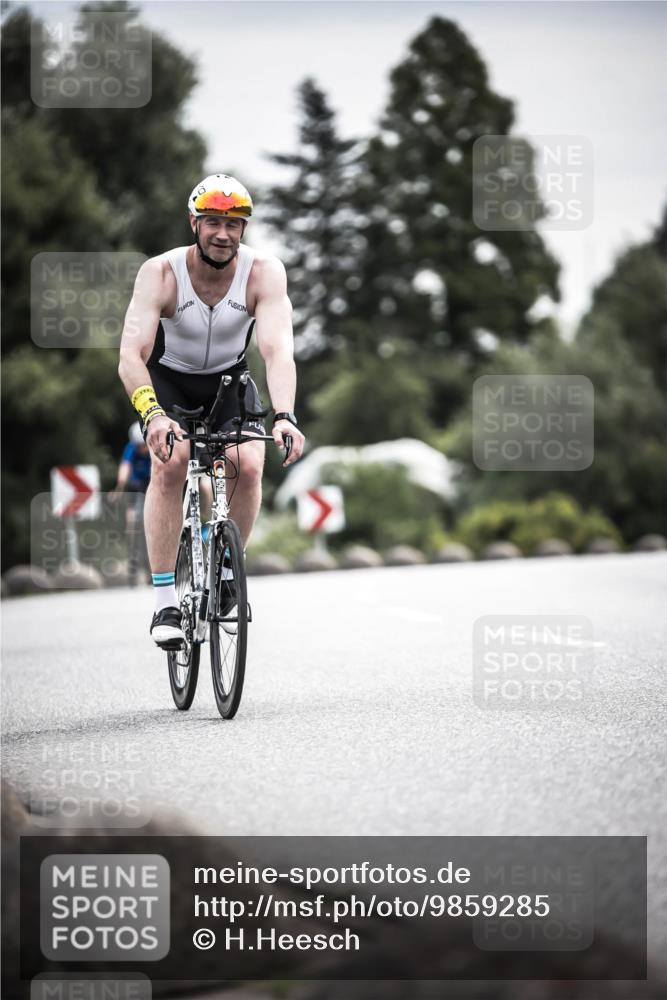 21.06.2026 - 29. Vierlanden-Triathlon H.Heesch http://msf.ph/oto/9859285 21.06.2026 10:31:59 Radfahren 52, 62, 137, 138, 213, 332, 441, 617 meine-sportfotos.de