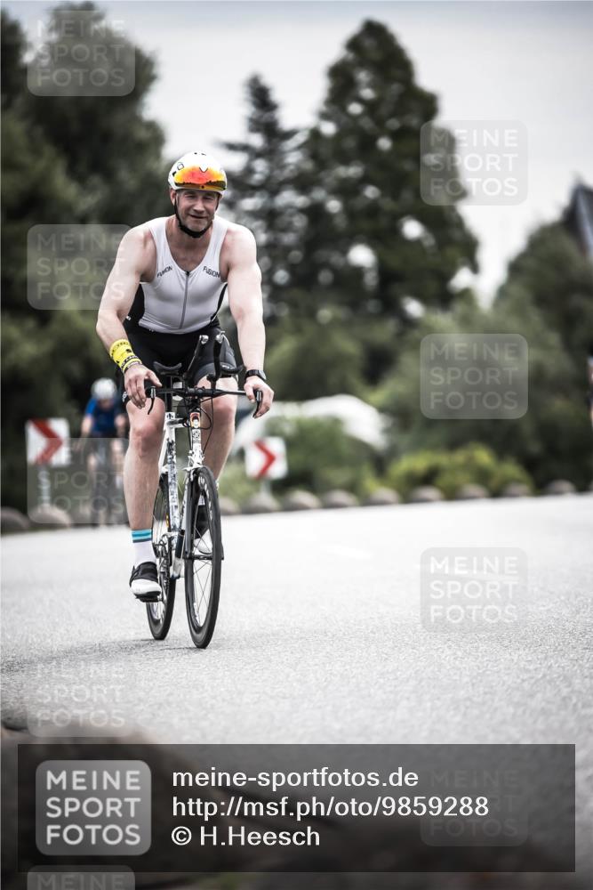 21.06.2026 - 29. Vierlanden-Triathlon H.Heesch http://msf.ph/oto/9859288 21.06.2026 10:31:59 Radfahren 52, 62, 137, 138, 213, 332, 441, 617 meine-sportfotos.de