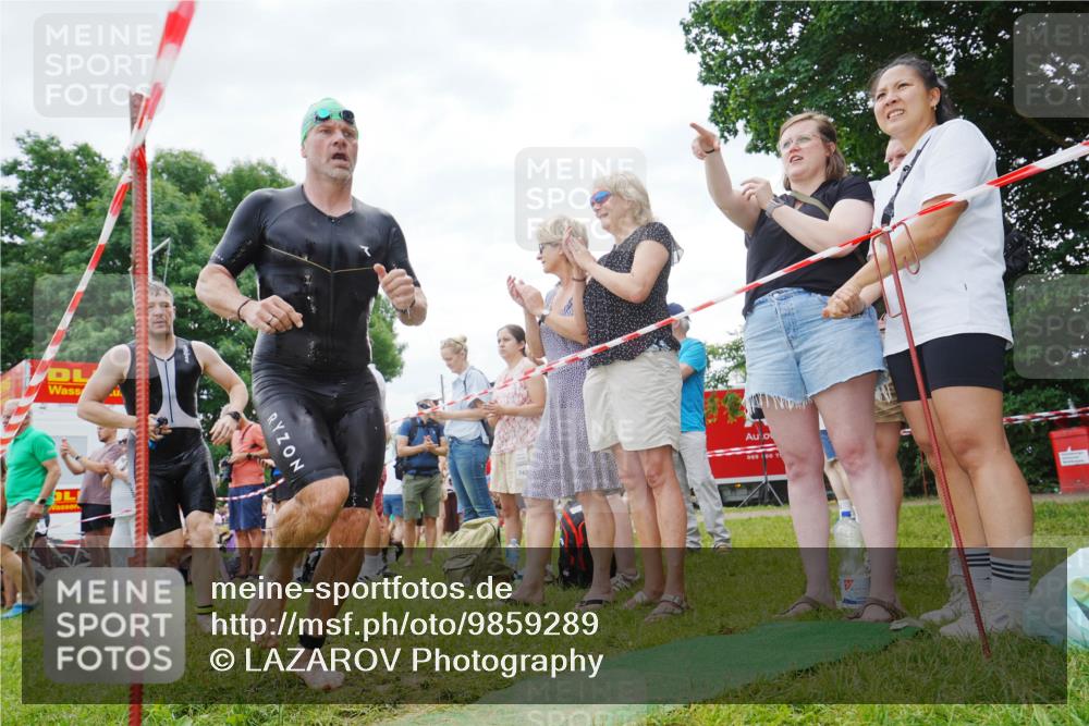 21.06.2026 - 29. Vierlanden-Triathlon LAZAROV Photography http://msf.ph/oto/9859289 21.06.2026 11:02:57 Schwimmen 659, 688, 720, 757 meine-sportfotos.de