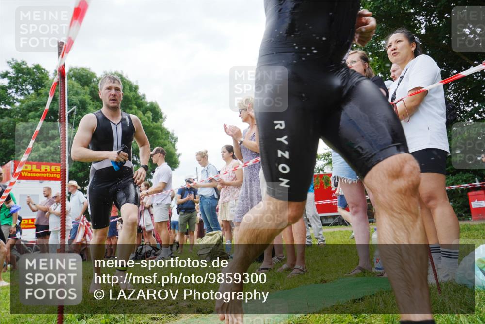 21.06.2026 - 29. Vierlanden-Triathlon LAZAROV Photography http://msf.ph/oto/9859300 21.06.2026 11:02:58 Schwimmen 659, 688, 720, 757 meine-sportfotos.de