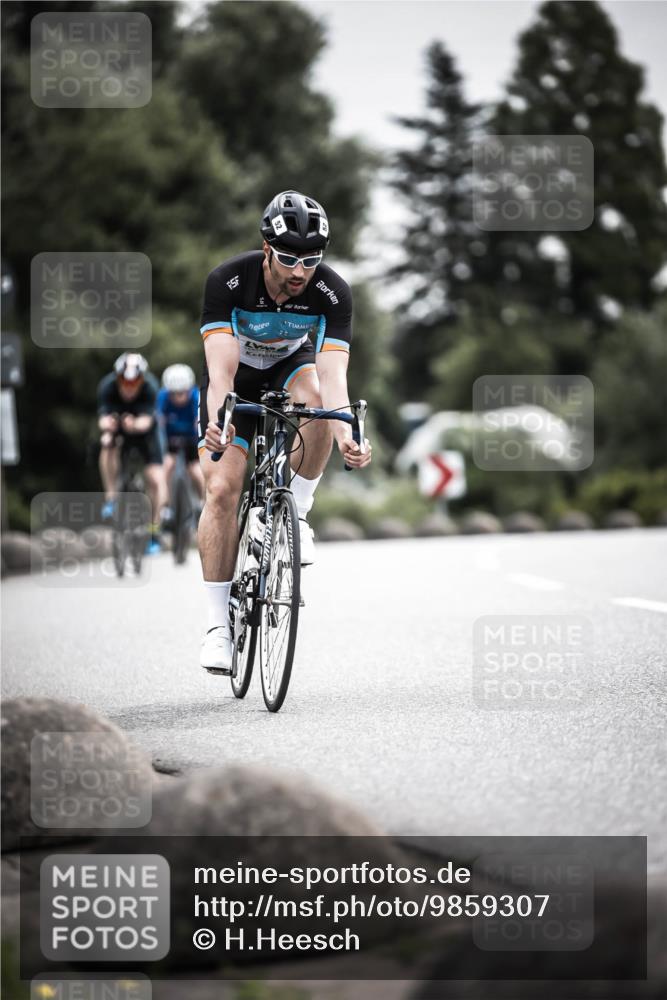 21.06.2026 - 29. Vierlanden-Triathlon H.Heesch http://msf.ph/oto/9859307 21.06.2026 10:32:00 Radfahren 52, 62, 137, 138, 213, 332, 617 meine-sportfotos.de