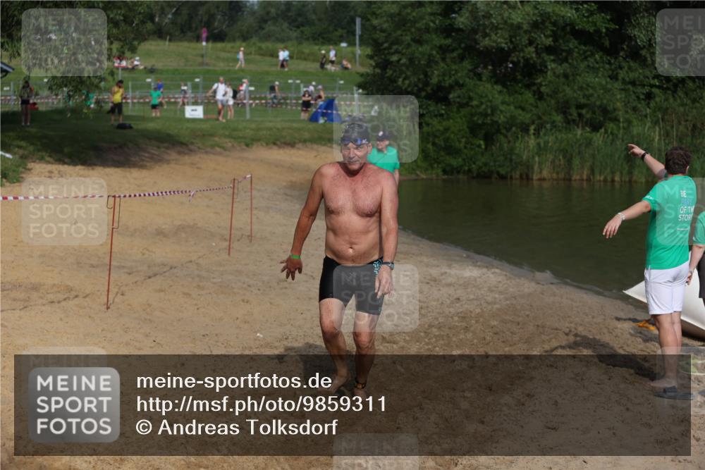21.06.2026 - 29. Vierlanden-Triathlon Andreas Tolksdorf http://msf.ph/oto/9859311 21.06.2026 09:05:26 Schwimmen 287 meine-sportfotos.de