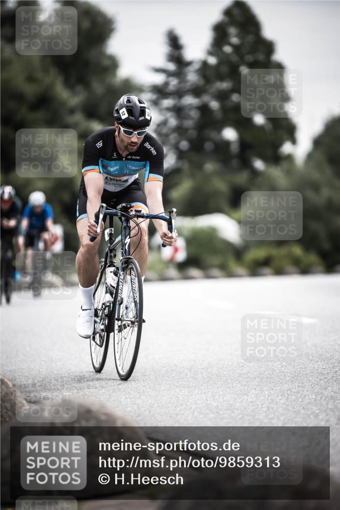 21.06.2026 - 29. Vierlanden-Triathlon H.Heesch http://msf.ph/oto/9859313 21.06.2026 10:32:00 Radfahren 52, 62, 137, 138, 213, 332, 617 meine-sportfotos.de