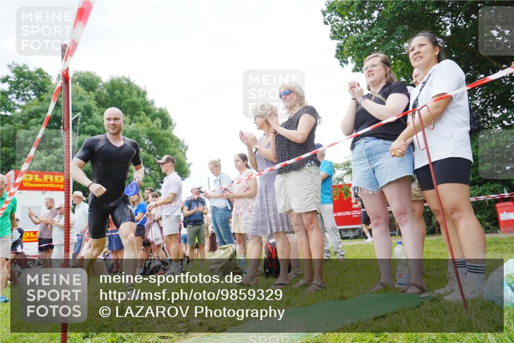 21.06.2026 - 29. Vierlanden-Triathlon LAZAROV Photography http://msf.ph/oto/9859329 21.06.2026 11:02:59 Schwimmen 659, 688, 720, 757 meine-sportfotos.de