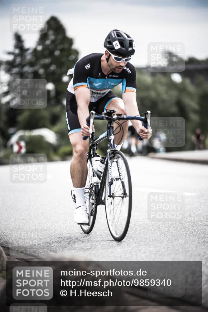 21.06.2026 - 29. Vierlanden-Triathlon H.Heesch http://msf.ph/oto/9859340 21.06.2026 10:32:01 Radfahren 52, 57, 62, 137, 138, 213, 617 meine-sportfotos.de