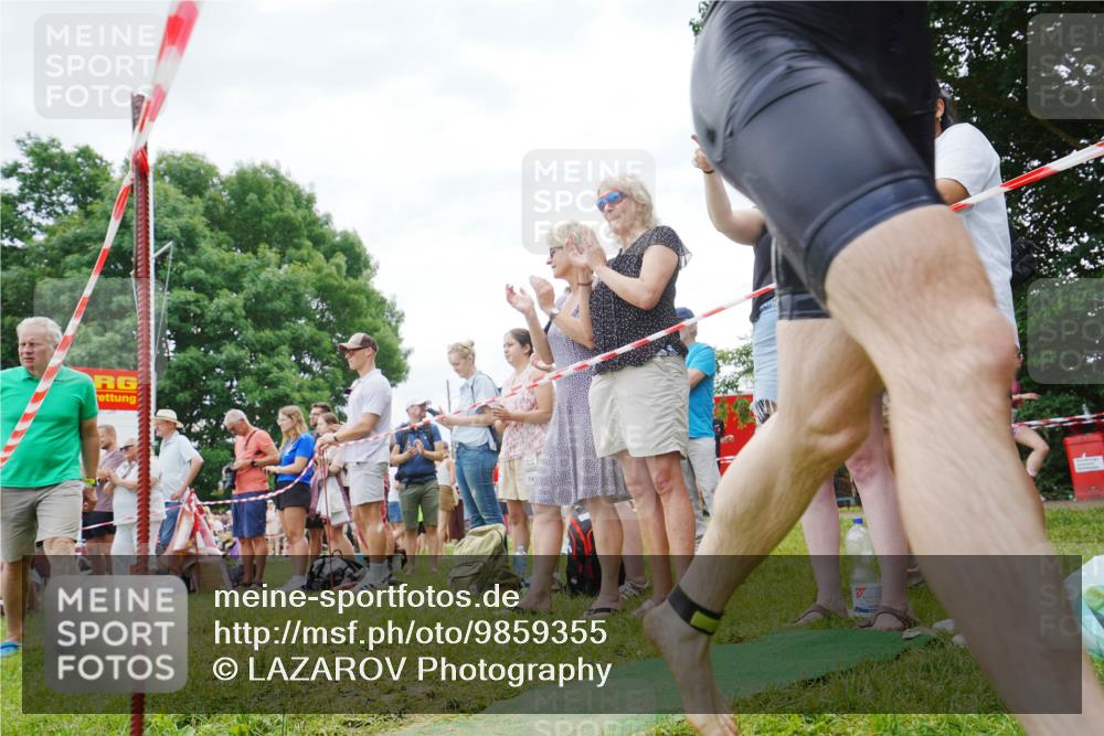 21.06.2026 - 29. Vierlanden-Triathlon LAZAROV Photography http://msf.ph/oto/9859355 21.06.2026 11:03:00 Schwimmen 659, 688, 705, 720, 757 meine-sportfotos.de