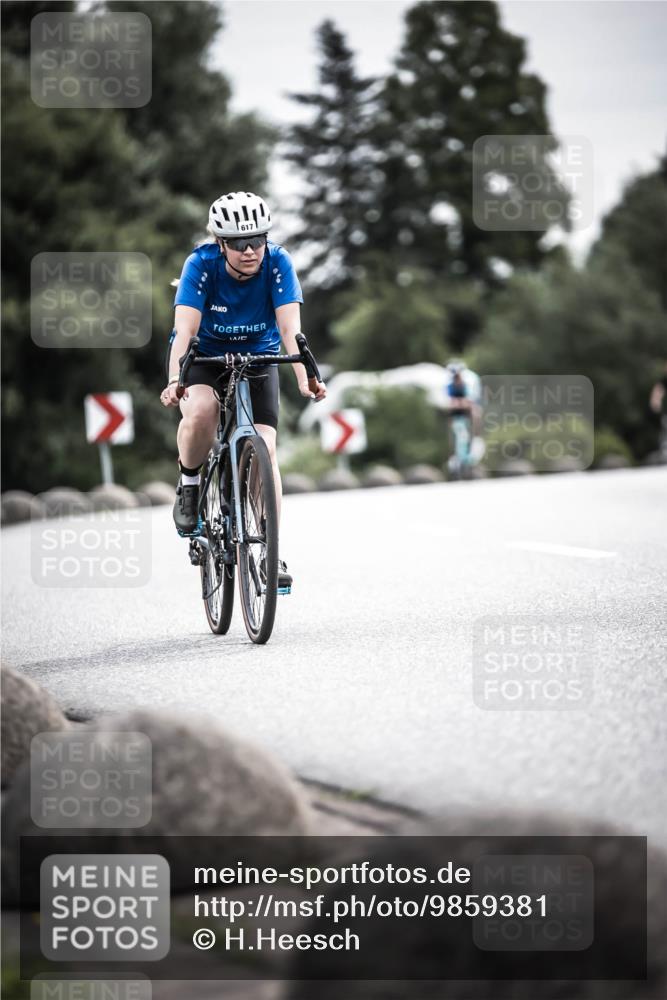 21.06.2026 - 29. Vierlanden-Triathlon H.Heesch http://msf.ph/oto/9859381 21.06.2026 10:32:04 Radfahren 19, 52, 57, 138, 617 meine-sportfotos.de
