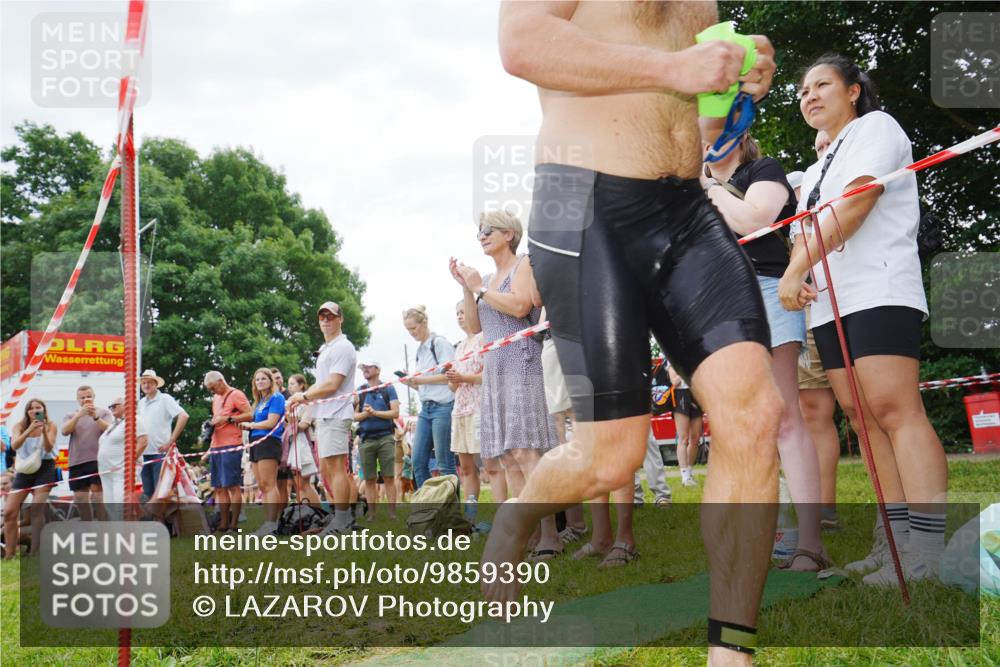 21.06.2026 - 29. Vierlanden-Triathlon LAZAROV Photography http://msf.ph/oto/9859390 21.06.2026 11:03:05 Schwimmen 659, 688, 705, 727, 757 meine-sportfotos.de