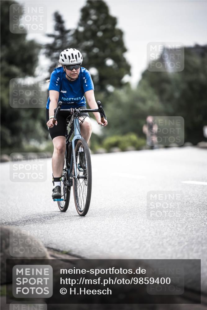 21.06.2026 - 29. Vierlanden-Triathlon H.Heesch http://msf.ph/oto/9859400 21.06.2026 10:32:04 Radfahren 19, 52, 57, 138, 617 meine-sportfotos.de