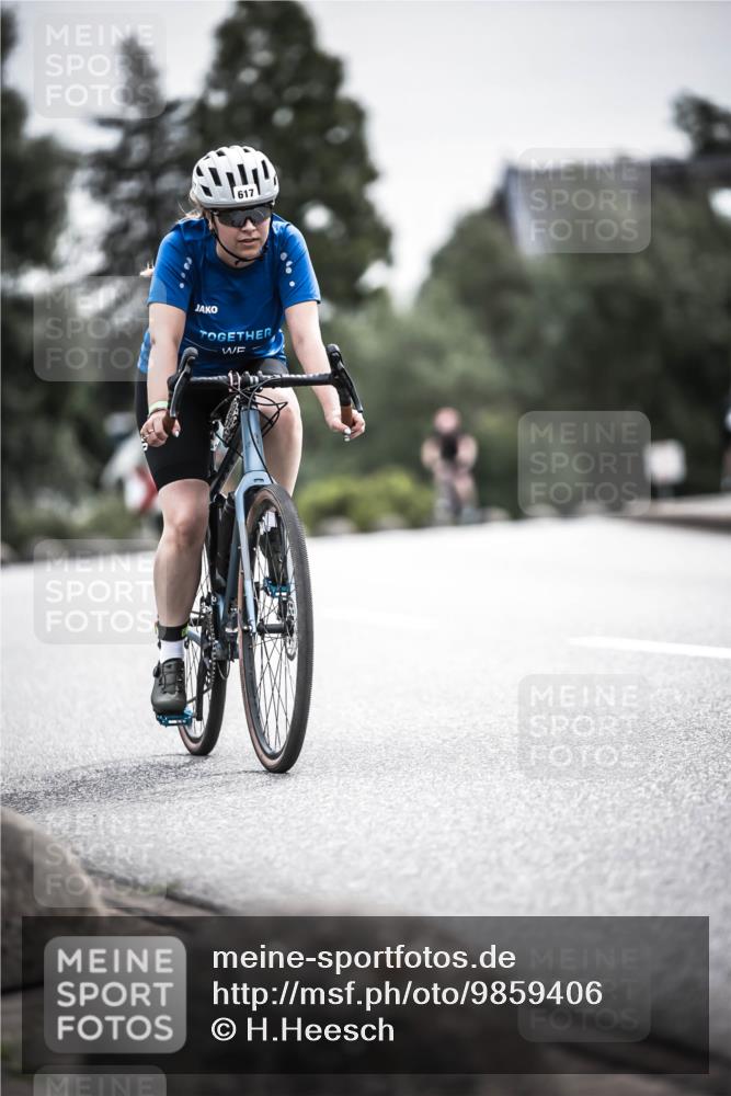 21.06.2026 - 29. Vierlanden-Triathlon H.Heesch http://msf.ph/oto/9859406 21.06.2026 10:32:04 Radfahren 19, 52, 57, 138, 617 meine-sportfotos.de